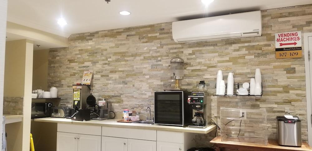 טורונטו Royal Oak Inn מראה חיצוני תמונה