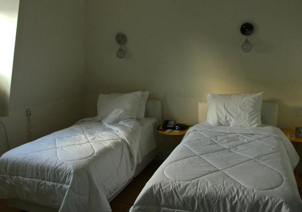 טורונטו Royal Oak Inn מראה חיצוני תמונה